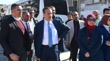 محافظ بورسعيد يتفقد مستجدات العمل بشبكات انحدار منطقة عثمان بن عفان بحي الزهور