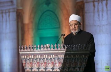 نمر بمحنة قاسية.. شيخ الأزهر يوجه نداء للعرب والمسلمين عشية عيد الفطر نمر بمحنة قاسية.. شيخ الأزهر يوجه نداء للعرب والمسلمين عشية عيد الفطر