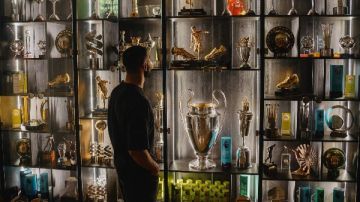 إعلامي عن محمد صلاح : أرقام وبطولات تعادل تاريخ أندية إعلامي عن محمد صلاح : أرقام وبطولات تعادل تاريخ أندية