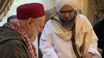 زار علي جمعة ليستمع إليه.. الحبيب علي الجفري يكشف سر الحديث المسلسل يوم العيد