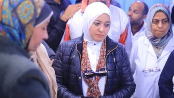 نائب محافظ الإسكندرية تزور السيدة المصــ ـابة بحادث انهــ ـيار عقار