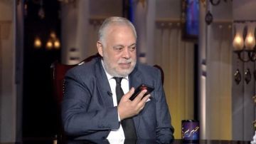 أشرف زكي : تصوير إلهام عبد الغفور في العرض الخاص تجاوز مرفوض .. والنيابة بتحقق أشرف زكي : تصوير إلهام عبد الغفور في العرض الخاص تجاوز مرفوض .. والنيابة بتحقق