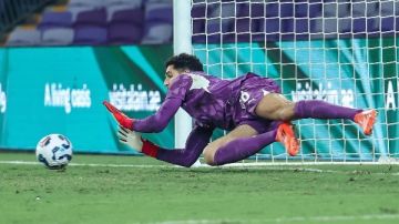 قرار صادم من إدارة الأهلي بشأن مستقبل مصطفى شوبير مع الفريق