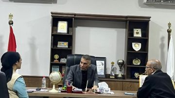 محافظ جنوب سيناء يبحث ملف إشغالات دهب ومشكلات المواطنين وإيجاد حلول عاجلة محافظ جنوب سيناء يبحث ملف إشغالات دهب ومشكلات المواطنين وإيجاد حلول عاجلة