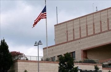 الخارجية الأمريكية تدعو رعاياها لمغادرة أكثر من 10 دول عربية فورا الخارجية الأمريكية تدعو رعاياها لمغادرة أكثر من 10 دول عربية فورا