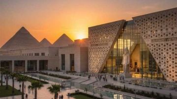 خبير: التطوير الشامل لأهرامات الجيزة والمتحف المصري الكبير أحدث نقلة نوعية خبير: التطوير الشامل لأهرامات الجيزة والمتحف المصري الكبير أحدث نقلة نوعية