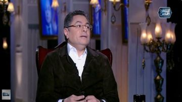 قانون الإيجار.. خالد أبو بكر: رجل وزوجته 60 عاما لماذا يتم طردهما؟ فيديو قانون الإيجار.. خالد أبو بكر: رجل وزوجته 60 عاما لماذا يتم طردهما؟ فيديو