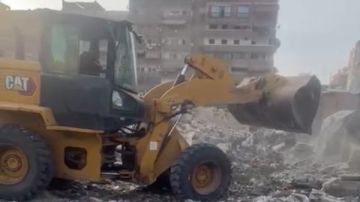 محافظ بورسعيد يوجه بحملة عاجلة لرفع المخلفات والرتش بشارع 100