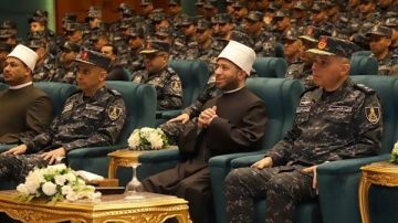 بحضور وزير الأوقاف.. القوات البحرية تنظم ندوة دينية لضباط الصف والجنود في رمضان بحضور وزير الأوقاف.. القوات البحرية تنظم ندوة دينية لضباط الصف والجنود في رمضان