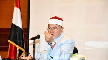 خالد الجندي: أرجح أن سيدنا لقمان كان نبيا غير مرسل .. فيديو خالد الجندي: أرجح أن سيدنا لقمان كان نبيا غير مرسل .. فيديو