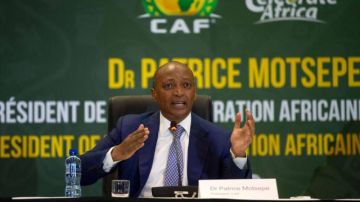 موتسيبي يحسم الجدل: أزمة كان 2025 في يد التحكيم الدولي.. وتعديلات مرتقبة في قوانين الكاف موتسيبي يحسم الجدل: أزمة كان 2025 في يد التحكيم الدولي.. وتعديلات مرتقبة في قوانين الكاف