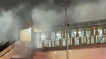 ألسنة اللهب أعلى سور النادي .. حريق في الأهلي مدينة نصر صور ألسنة اللهب أعلى سور النادي .. حريق في الأهلي مدينة نصر صور