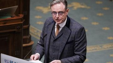 رئيس وزراء بلجيكا يدعو الاتحاد الأوروبي إلى إجراء محادثات مع روسيا