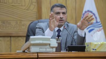 في أول لقاء مترجم بالإشارة.. محافظ قنا يستعرض235طلبا للمواطنين خلال اللقاء المفتوح