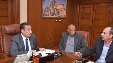 محافظ بورسعيد يعقد لقاء موسعا لمتابعة الخدمات بمدينة سلام مصر شرق المحافظة