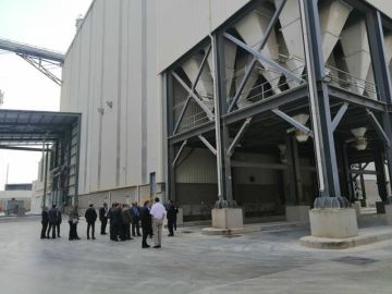 الزراعة : الإزالة الفورية لمخالفات البناء بالعيد وتفتيش مفاجئ على مصانع الأعلاف الزراعة : الإزالة الفورية لمخالفات البناء بالعيد وتفتيش مفاجئ على مصانع الأعلاف