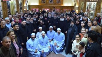 رهبان الدير والكهنة يحيون ذكرى الأنبا صرابامون بالقداس الإلهي