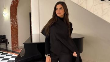 زوجة كريم فهمي تتألق بإطلالة أنيقة.. شاهد