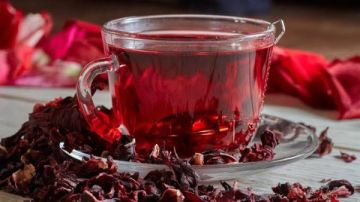 ماذا يحدث عند تناول الكركديه على الإفطار في رمضان؟