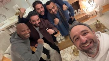 شيكابالا وهشام ماجد وعمرو سلامة يحتفلون بصدارة الزمالك للدوري