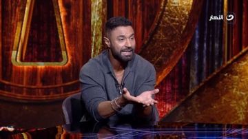 كريم فهمي: الفنان عادل إمام عمره ما قال أنا رقم واحد فيديو