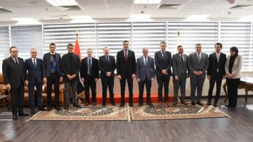 وزير الرياضة يتابع مع وفد لجنة مكافحة المنشطات الاعتماد النهائي للمعمل المصري