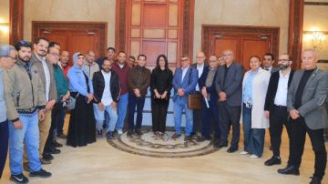 وزيرة الثقافة تتفقد الاستعدادات النهائية لافتتاح مسرح مصر .. وتؤكد: دفعة قوية للحركة المسرحية وزيرة الثقافة تتفقد الاستعدادات النهائية لافتتاح مسرح مصر .. وتؤكد: دفعة قوية للحركة المسرحية