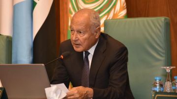 أبو الغيط يعزي في ضحايا حادث سقوط الطائرة المروحية القطرية أبو الغيط يعزي في ضحايا حادث سقوط الطائرة المروحية القطرية