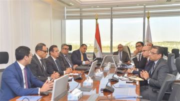 الاستثمار: تكثيف جهود مكاتب التمثيل التجاري لفتح أسواق تصديرية مستدامة للمنتجات المصرية