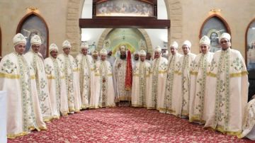 بمشاركة لفيف من الأساقفة.. سيامة 12 كاهنا جديدا بالبحر الأحمر صور بمشاركة لفيف من الأساقفة.. سيامة 12 كاهنا جديدا بالبحر الأحمر صور