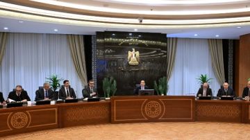 مدبولي: الظروف الاستثنائية لن توقف عجلة الإنتاج وتأمين كل مستلزمات الإنتاج.. ونواب: نجاح الدولة في عبور المرحلة يتطلب تشديد الرقابة على الأسواق