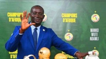 رئيس الاتحاد السنغالي السابق يتحدى كاف : لن نسلم الكأس وسنصعد لأعلى جهة دولية