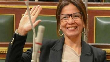 وزيرة الثقافة لـ الشيوخ : شاشات سينما في قصور الثقافة بالصعيد لإتاحة الفن للجميع وزيرة الثقافة لـ الشيوخ : شاشات سينما في قصور الثقافة بالصعيد لإتاحة الفن للجميع