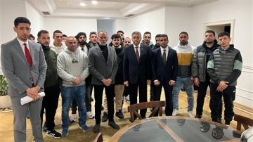 سفير مصر لدى اليونان يستقبل أقارب ضحايا مركب الهجرة غير الشرعية