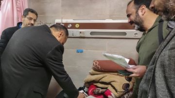 محافظ الشرقية يزور مصابي تصادم ميني باص مع سيارة نقل بمستشفى العاشر محافظ الشرقية يزور مصابي تصادم ميني باص مع سيارة نقل بمستشفى العاشر