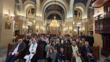 المطران شامي يحتفل بصلاة المدائح المجمعة للعذراء مريم