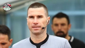 طاقم حكام بلغارى لمباراة منتخب مصر وإسبانيا بقيادة جورجي كاباكوف طاقم حكام بلغارى لمباراة منتخب مصر وإسبانيا بقيادة جورجي كاباكوف