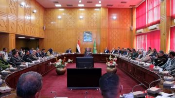 محافظ الإسماعيلية يناقش مشكلات أصحاب المستودعات لضمان توفير أسطوانات البوتاجاز بسعرها الرسمي محافظ الإسماعيلية يناقش مشكلات أصحاب المستودعات لضمان توفير أسطوانات البوتاجاز بسعرها الرسمي