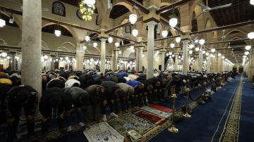 بث مباشر.. صلاة التهجد من الجامع الأزهر ليلة 23 رمضان