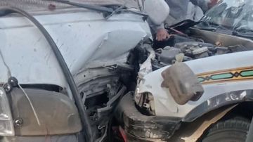 إصابة 20 شخصا في تصادم سيارتي أجرة أعلى كوبري الجحوية بإسنا جنوب الأقصر إصابة 20 شخصا في تصادم سيارتي أجرة أعلى كوبري الجحوية بإسنا جنوب الأقصر