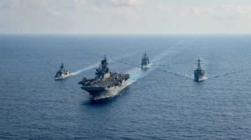 تحركات غامضة لمئات السفن في بحر الصين .. ماذا يحدث؟