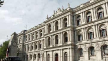 عليها وقف الاستفزازات.. الخارجية البريطانية تدين إطلاق كوريا الشمالية صواريخ باليستية