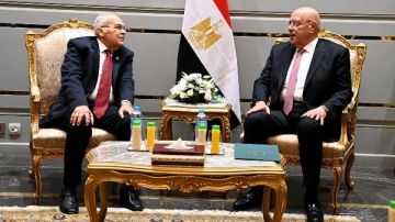 مجلسا النواب والشيوخ: حسابات مشبوهة تستهدف النيل من العلاقات التاريخية مع الأشقاء مجلسا النواب والشيوخ: حسابات مشبوهة تستهدف النيل من العلاقات التاريخية مع الأشقاء