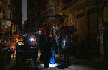 مصر.. طمأنة حكومية للمواطنين بشأن إمدادات الكهرباء في ظل الحرب