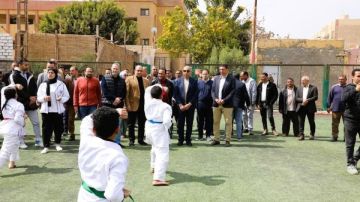 يخدم 40 ألف نسمة.. محافظ المنيا يتفقد مركز شباب تلة ويتابع الأنشطة والخدمات الرياضية يخدم 40 ألف نسمة.. محافظ المنيا يتفقد مركز شباب تلة ويتابع الأنشطة والخدمات الرياضية