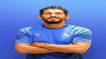 إصابة عضلية تبعد أحمد حجازي عن مواجهة نيوم والنصر في الدوري السعودي