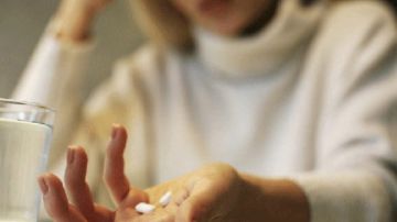 الكالسيوم وفيتامين د.. كيف تحمي النساء عظامهن مع التقدم في العمر؟