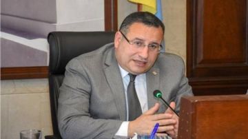 تعليق وزير التعليم العالي بشأن توجيهات الرئيس السيسي حول التخصصات بالجامعات تعليق وزير التعليم العالي بشأن توجيهات الرئيس السيسي حول التخصصات بالجامعات