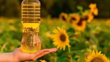 مش بس للقلي.. فوائد غير متوقعة لزيت عباد الشمس