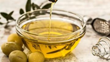 نتيجة مدهشة .. أفضل 3 زيوت لشعر كثيف وطويل